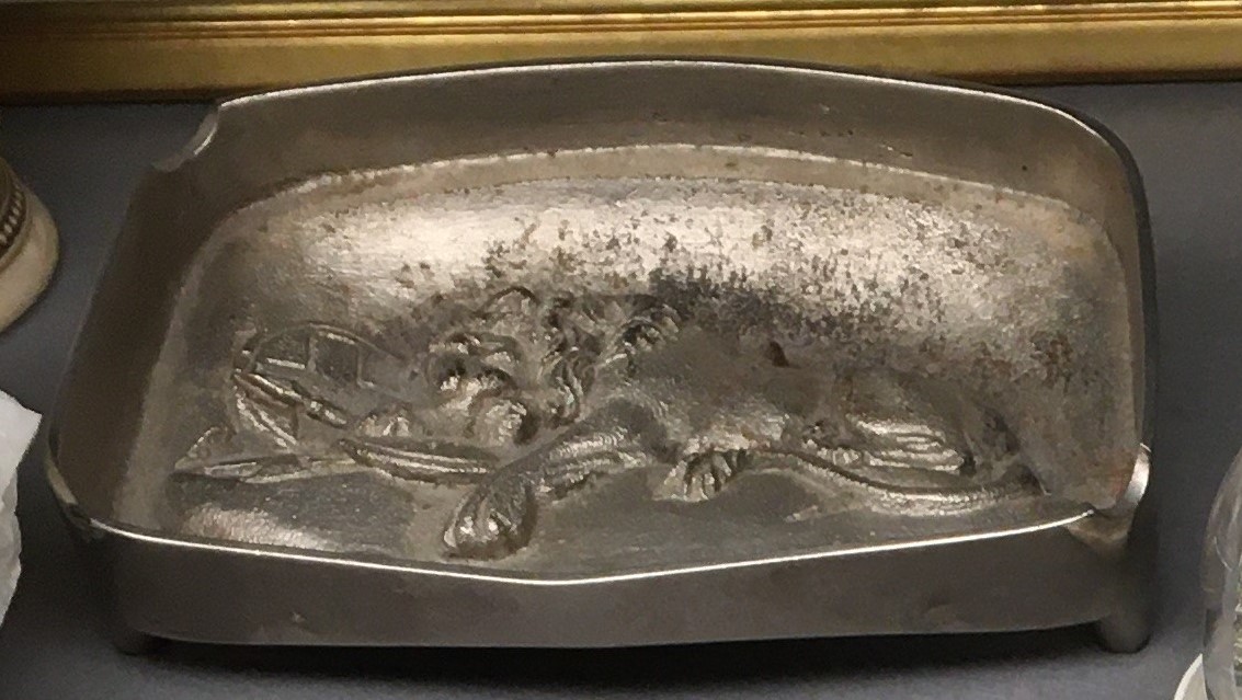 Souveniraschenbecher mit dem Löwendenkmal